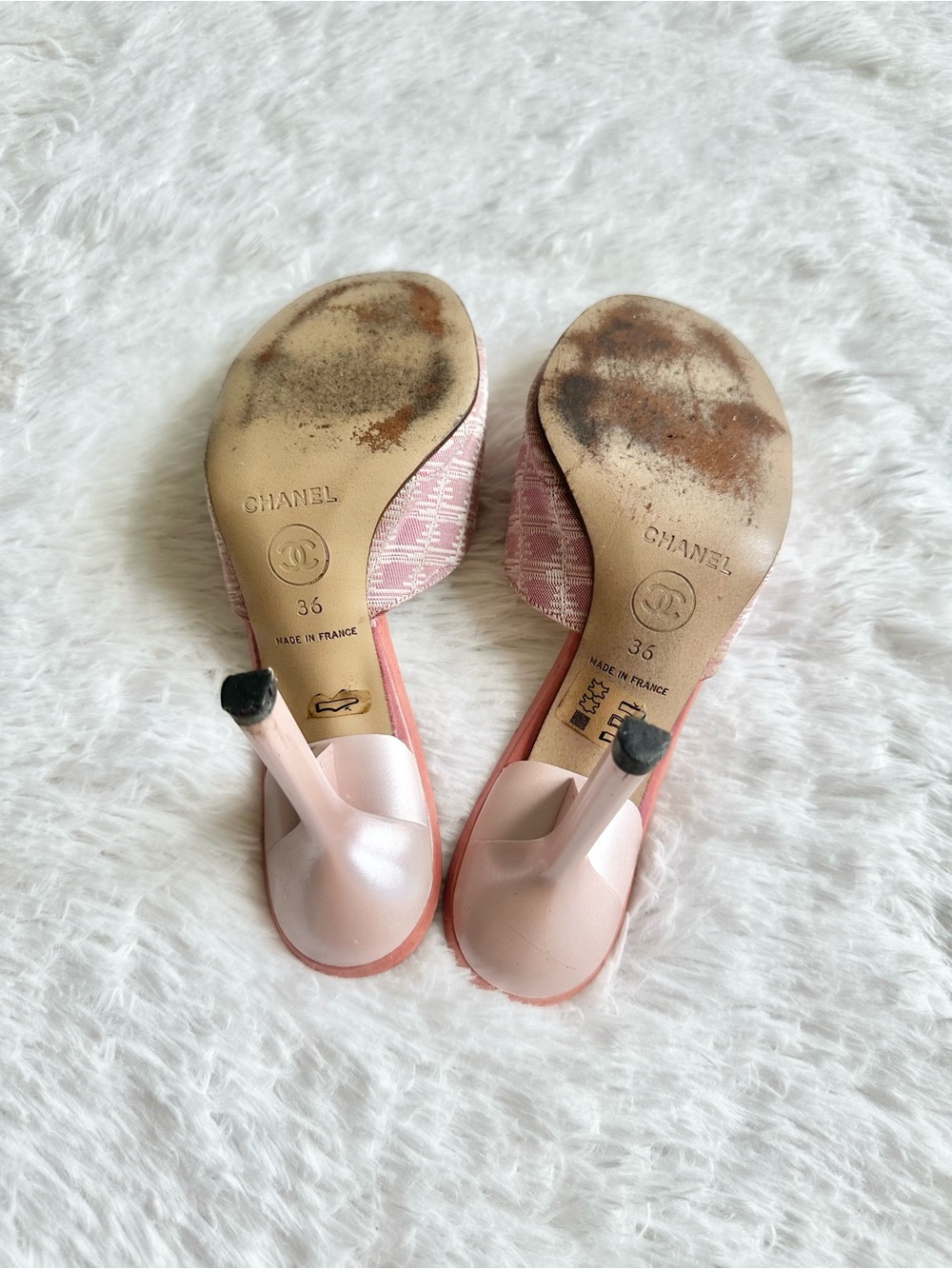 Vintage Chanel Pink Monogram Heels - Picture 7 of 7